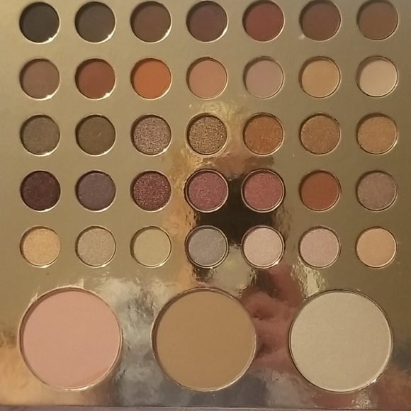 Beautique Gift of Beauty Holiday collection - Picture 6 of 7